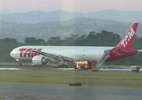 Cenipa investiga pane com avião da Latam que fez pouso de emergência