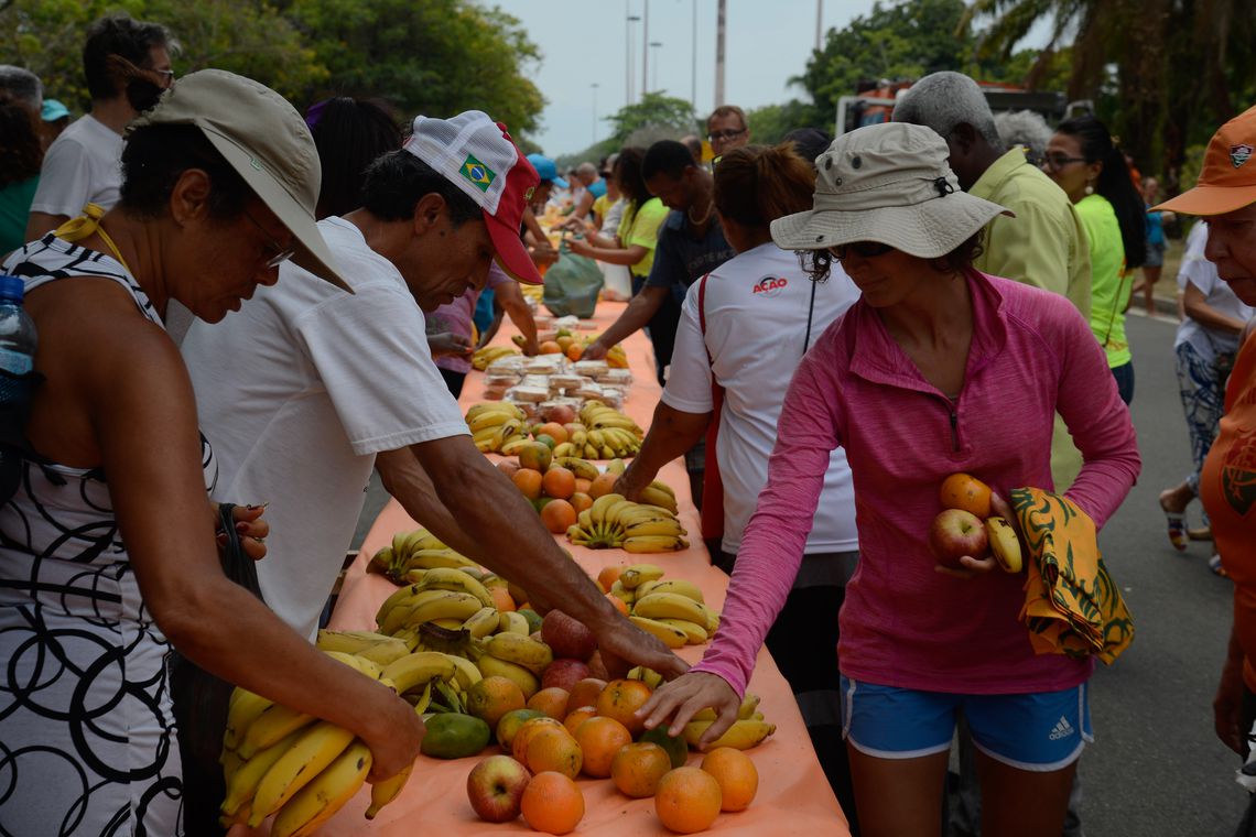 Campanha Natal sem Fome distribui 200 toneladas em cestas básicas