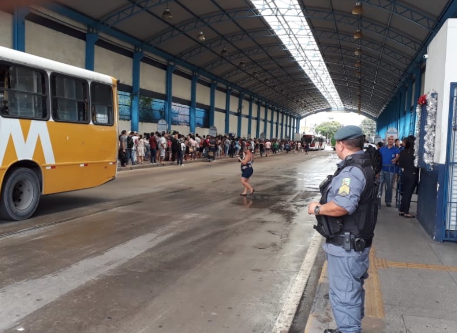 Sindicato dos Rodoviários ameaça greve geral e apenas 50% da frota está circulando em Manaus
