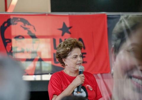 CVM denuncia Dilma e mais 16 ex-executivos da Petrobras por problemas em refinaria