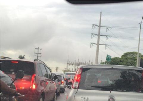 Mesmo sem ônibus circulando, manauaras enfrentam trânsito caótico nesta sexta-feira