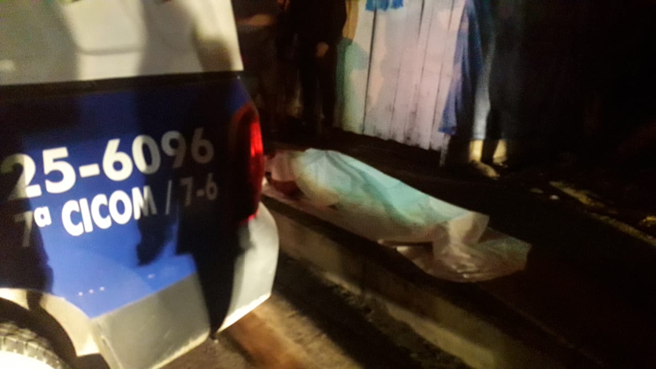 Homem sai para comprar cigarros e morre atropelado em avenida de Manaus