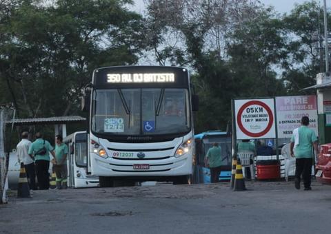 Após dia caótico, ônibus voltam a circular com frota normal em Manaus