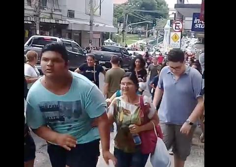 Suspeita de arrastão no Centro tem correria e confusão em Manaus