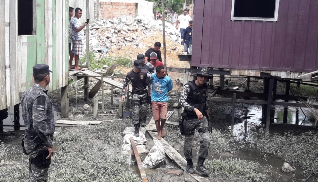 Corpo de jovem degolada por vizinho em Manaus é encontrado