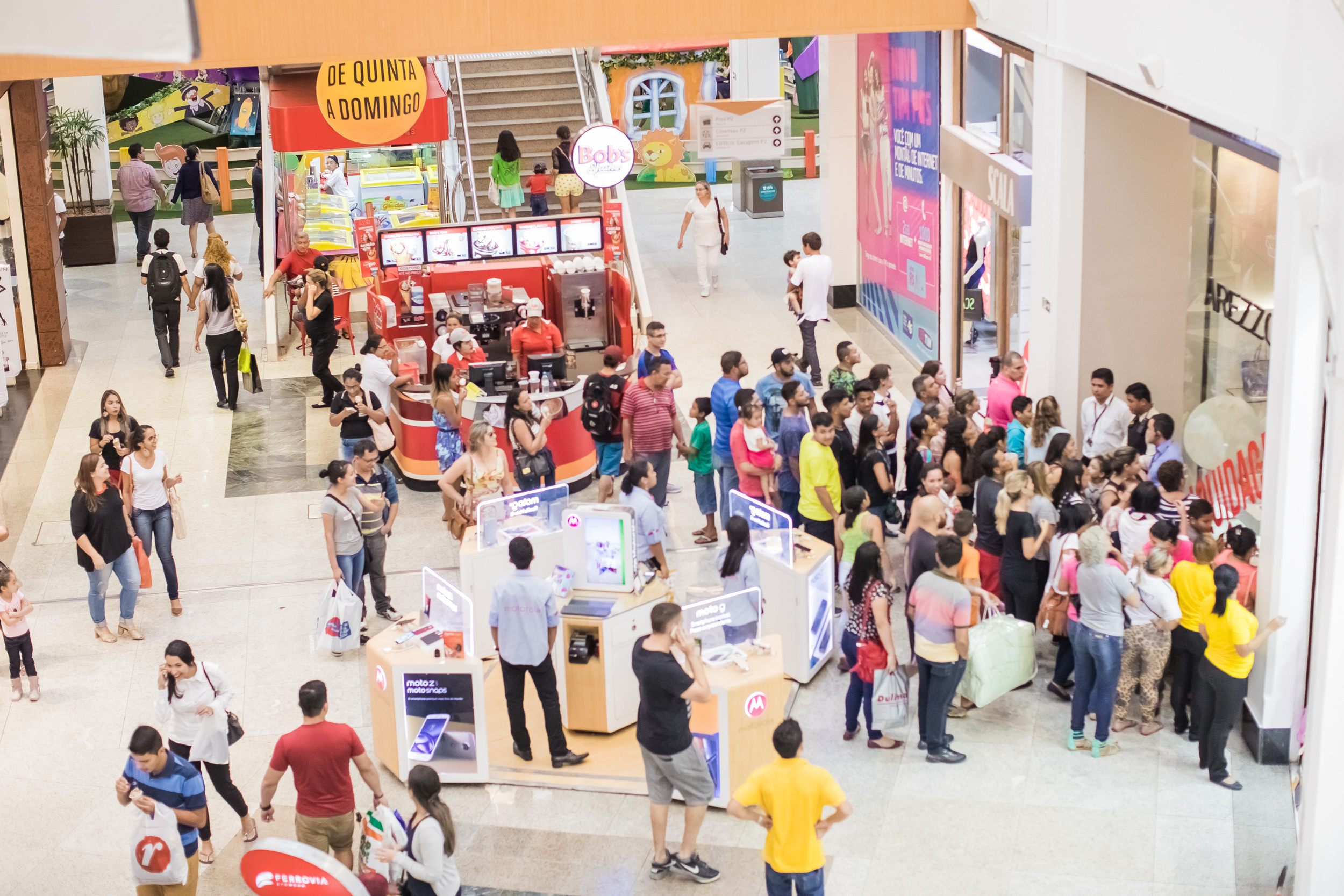 Confira os horários de funcionamento do comércio na véspera e feriado de Natal