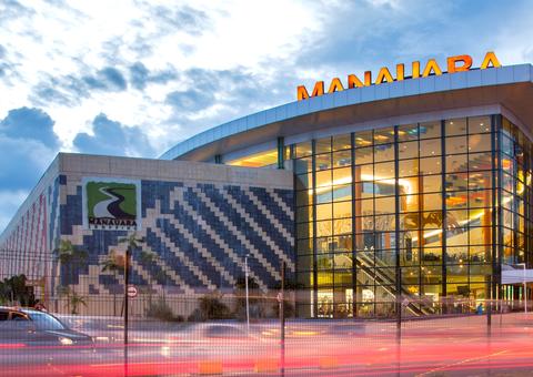 Cliente tem carro furtado de dentro do estacionamento do shopping em Manaus