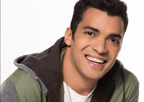 Gustavo Lins agita o feriado de Natal no R.O do Axerito Bar