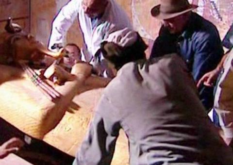 Arqueólogos morrem misteriosamente após abrirem tumba de faraó