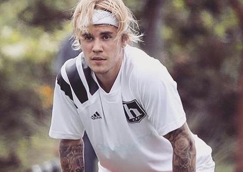 Justin Bieber divulgou numero do próprio WhatsApp em rede social