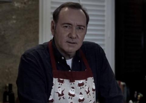 Kevin Spacey posta vídeo misterioso e revolta internautas, 'me deixem ser o Frank'