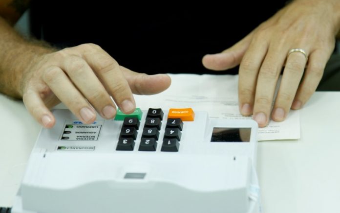Prazo para justificar ausência no 2° turno das eleições termina nesta quinta-feira