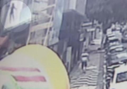 Grávida cai de sacada de prédio após discussão com o marido