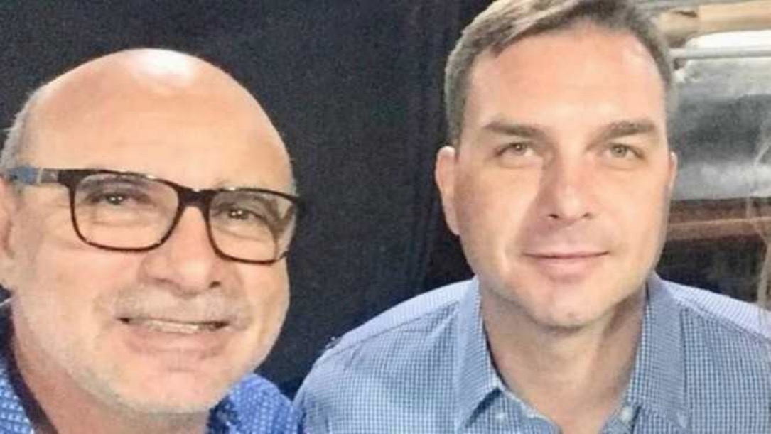 Queiroz atribui movimentação financeira a compra e venda de veículos: 'Sou um cara de negócios'