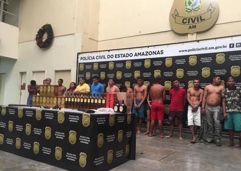 17 pessoas são presas e um adolescente é apreendido em operação no Viver Melhor