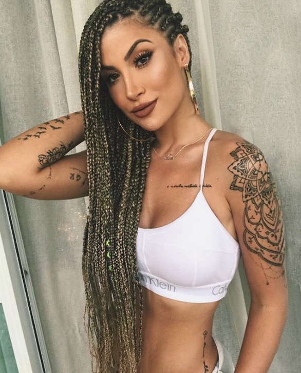 Novo visual de blogueira 'Boca Rosa' causa polêmica entre seguidores