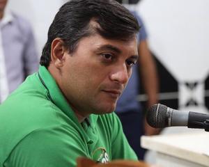 Wilson assumirá [governo] sob forte desconfiança 