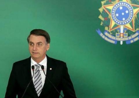 Bolsonaro avalia estender validade de CNH para 10 anos