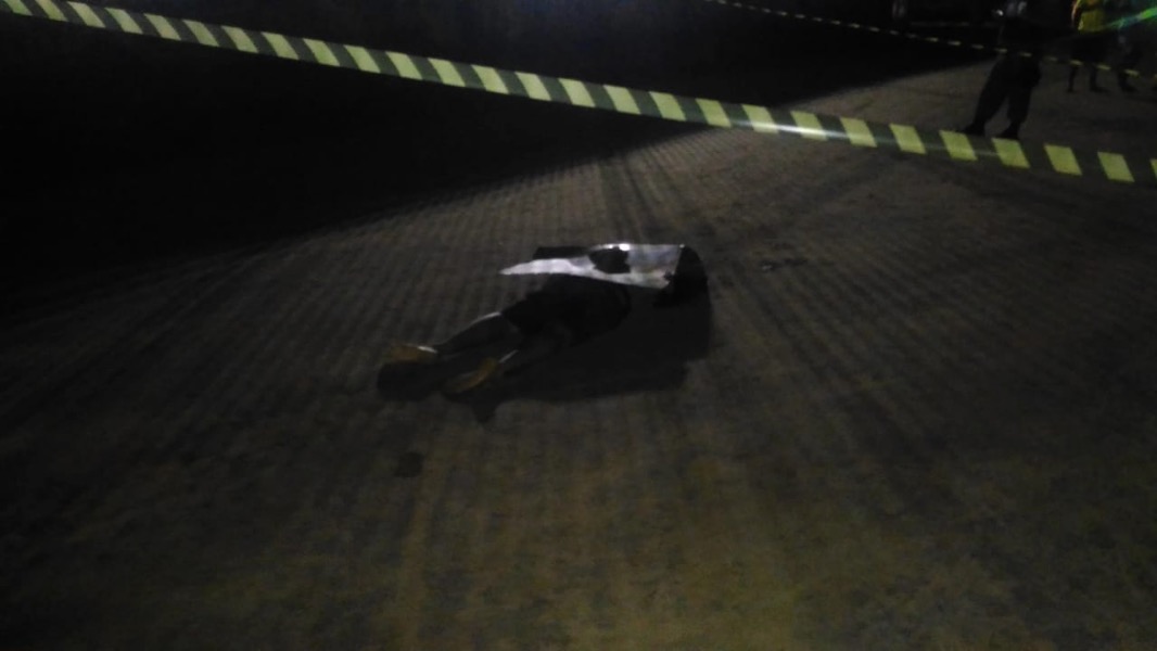 Homem é morto a pauladas e pedradas Manaus