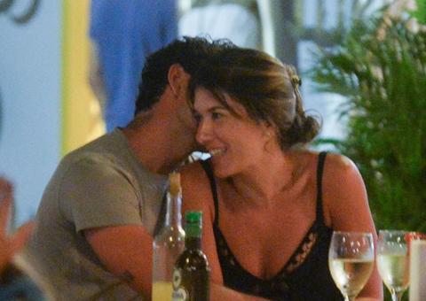 Alexandre Pato e filha de Silvio Santos são flagrados em clima de romance