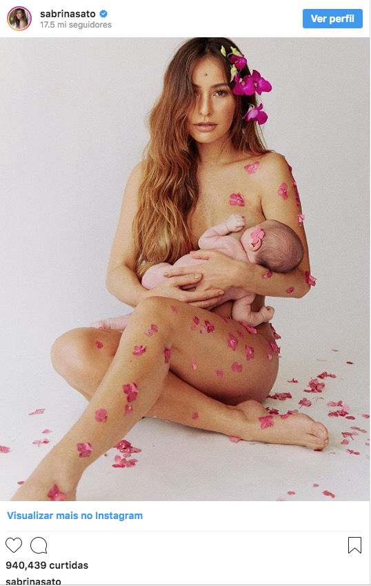 Sabrina Sato amamenta Zoe e deseja feliz 2019