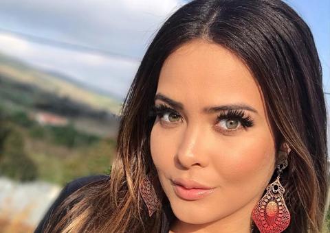 Geisy Arruda 'lamenta' virar o ano em Portugal: 'Poderia estar em Noronha'