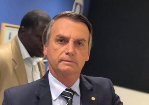 Bolsonaro editará decreto com mínimo em R$ 998 ainda hoje, diz futuro subchefe da área jurídica