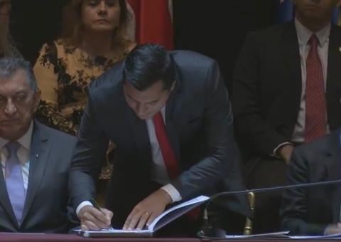 Wilson Lima é empossado como novo governador do Amazonas