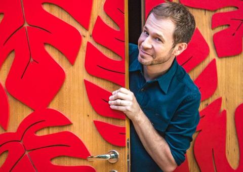 Primeiro participante do 'BBB19' é do nordeste e 'cara cabeça', revela Boninho