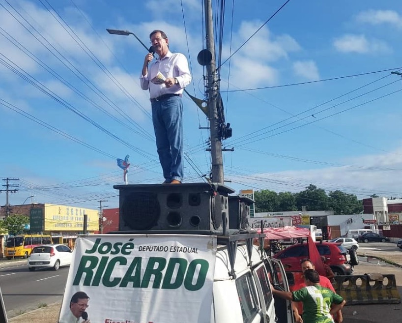 José Ricardo critica Bolsonaro devido ao salário mínimo: ‘desalmado'