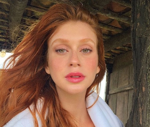  Marina Ruy Barbosa desabafa sobre Bolsonaro, é xingada por fãs e manda indireta