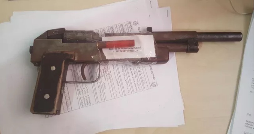 Menino de 10 anos morre após suposto disparo acidental de arma caseira