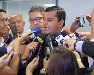 Wilson Lima recorre a velhas práticas para atingir governo de antecessor