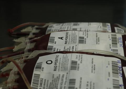 Férias e chuvas atrapalham doação de sangue e Hemoam faz apelo