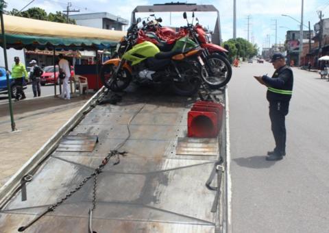 Mototáxis clandestinos são apreendidos durante operações em Manaus