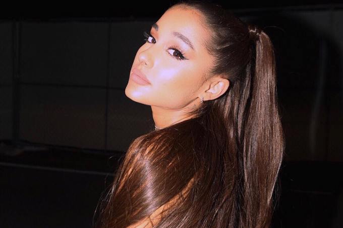 Ariana Grande diz que nunca mais vai namorar, mas é vista com ex um dia depois