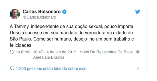 Carlos Bolsonaro deseja sucesso a Thammy Miranda, mas o trata no feminino