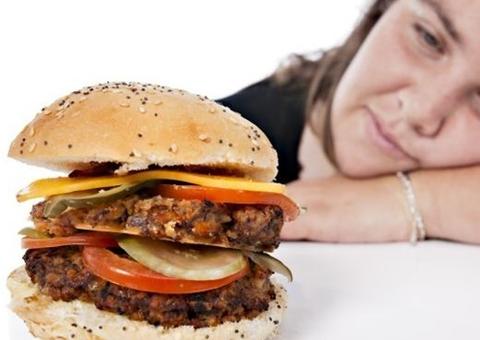 Como começar a ano fazendo a dieta certa? Especialista responde