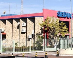 Governo do Amazonas  estuda não pagar reajuste nem data-base a professores