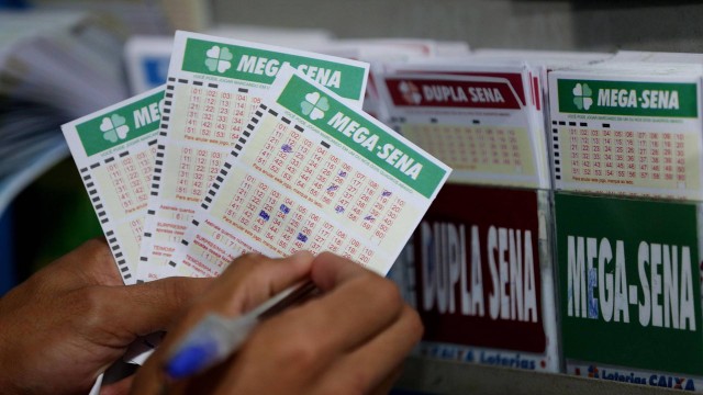 Mega-Sena pode pagar R$ 4 milhões no sorteio deste sábado
