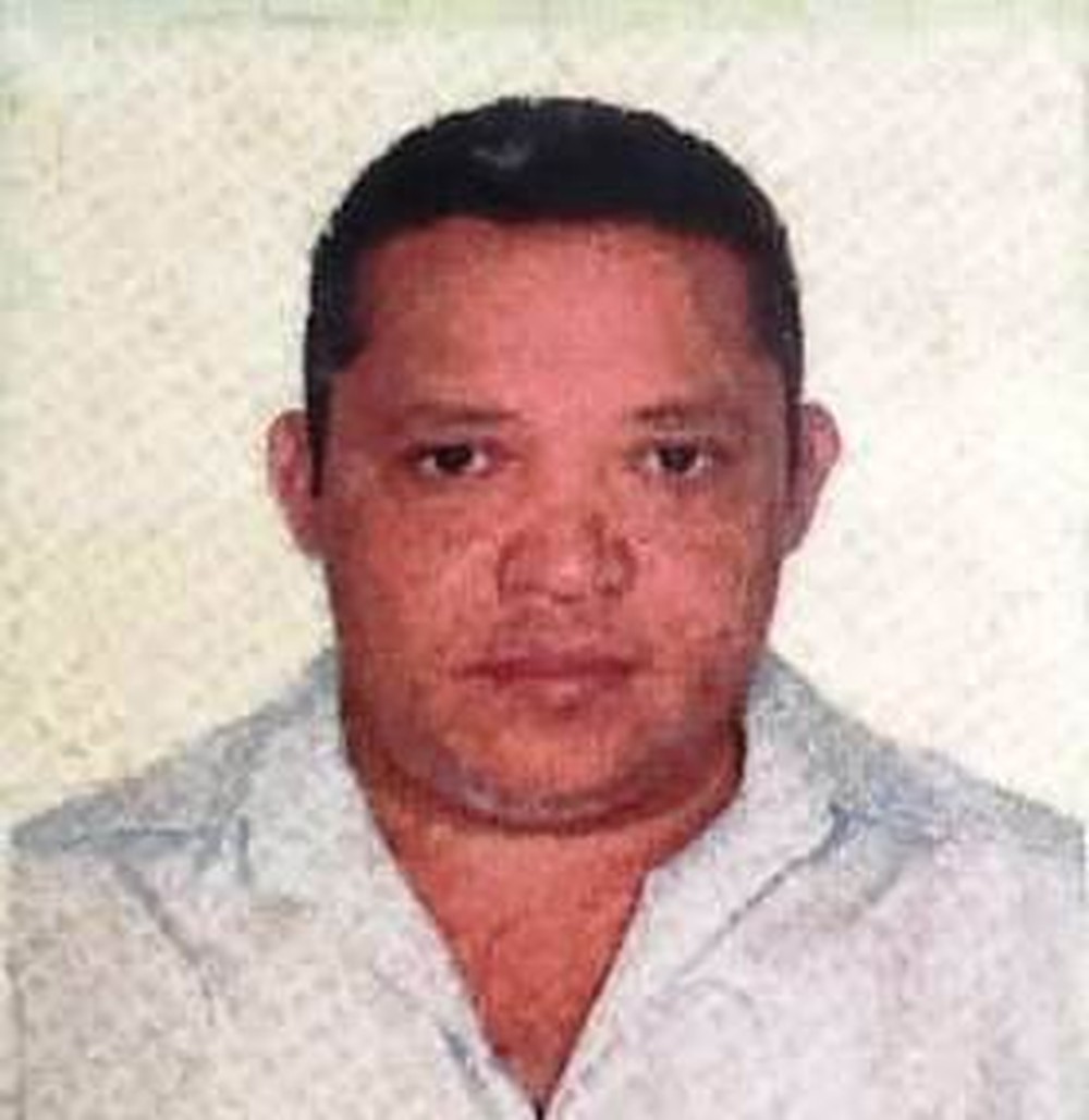 Marido atira contra a esposa, se arrepende e é preso ao tentar salvá-la