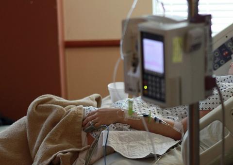 Paciente em coma há 14 anos dá à luz em clínica e caso choca o mundo