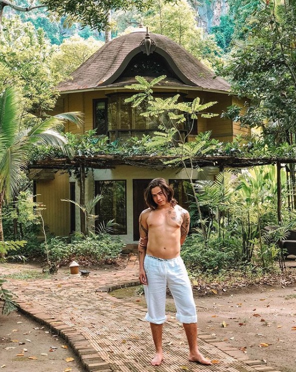 Whindersson Nunes comemora 24 anos: 'se morresse hoje tava feliz demais'