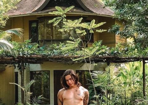 Whindersson Nunes comemora 24 anos: 'se morresse hoje tava feliz demais'