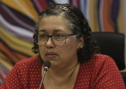 Após ataques de Bolsonaro e ministro, presidente do Ibama pede exoneração