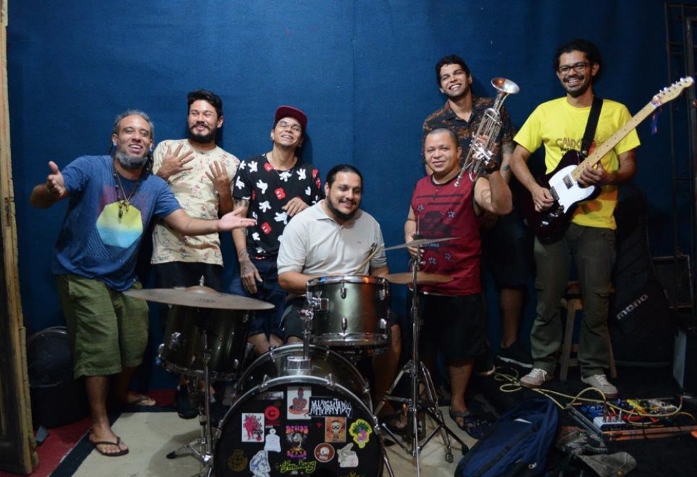 Cauxi Eletrizado abre temporada carnavalesca no Bar Palafita