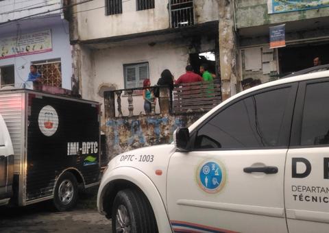 Corpo em decomposição é encontrado dentro de casa em Manaus