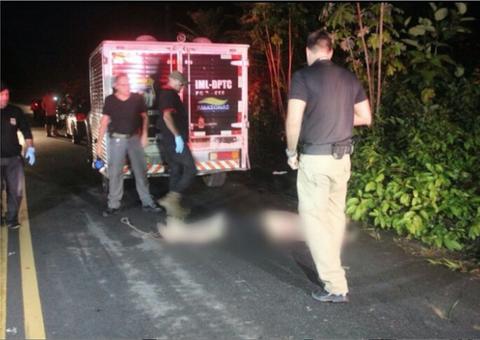 Corpo em decomposição é encontrado com marcas de facadas em Manaus
