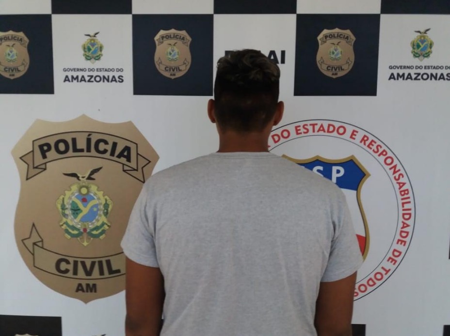 Jovem é apreendido por envolvimento com tráfico de drogas em Manaus
