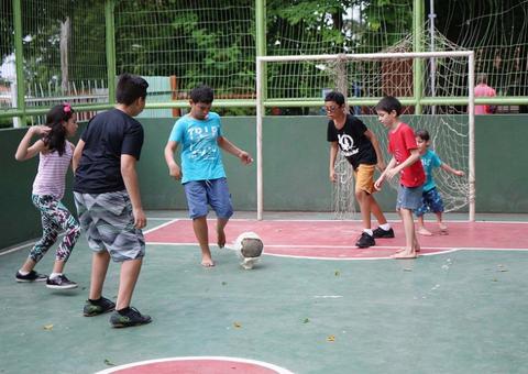 Brincadeiras e atividades dão início à programação de férias do Parque da Criança